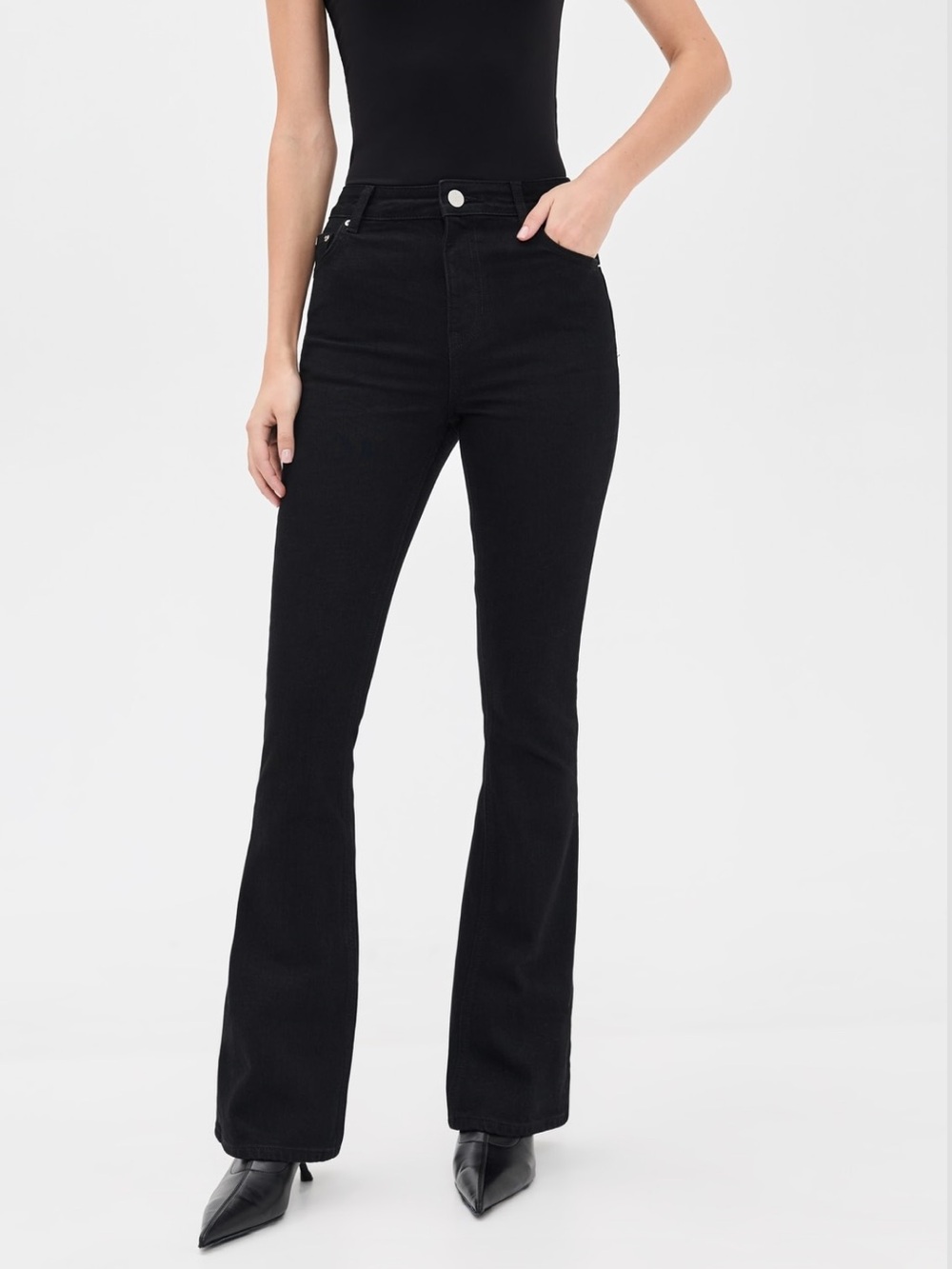 ALIGNE Slim Flare Jeans in Jet Black Size 26